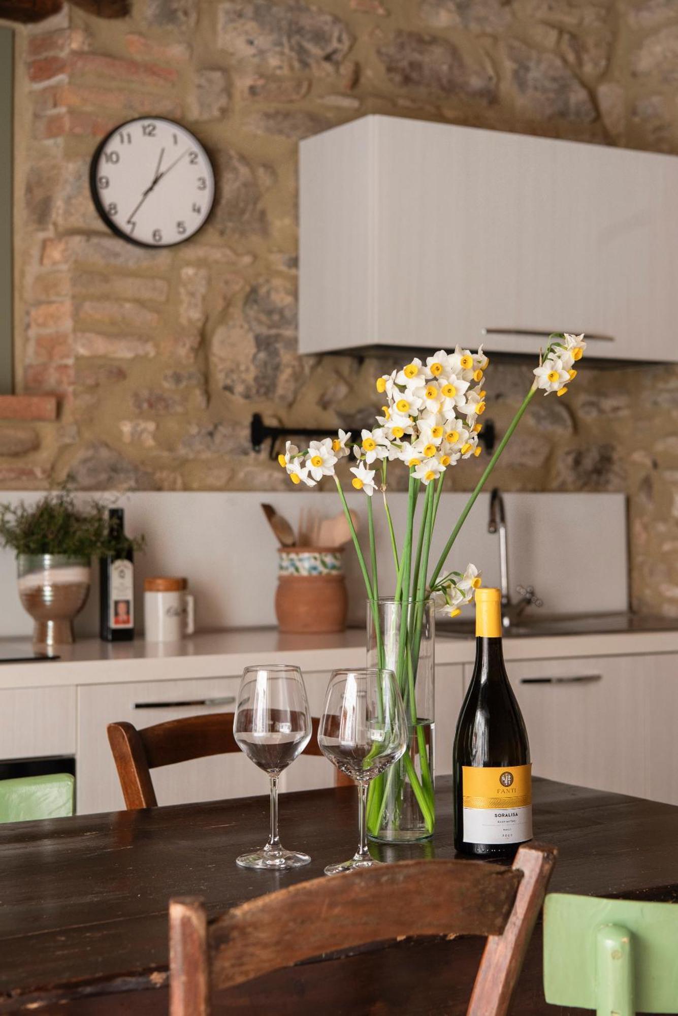 Il Borghetto - La Bottega Di Adele Loft Apartment Castelnuovo dell'Abate ภายนอก รูปภาพ